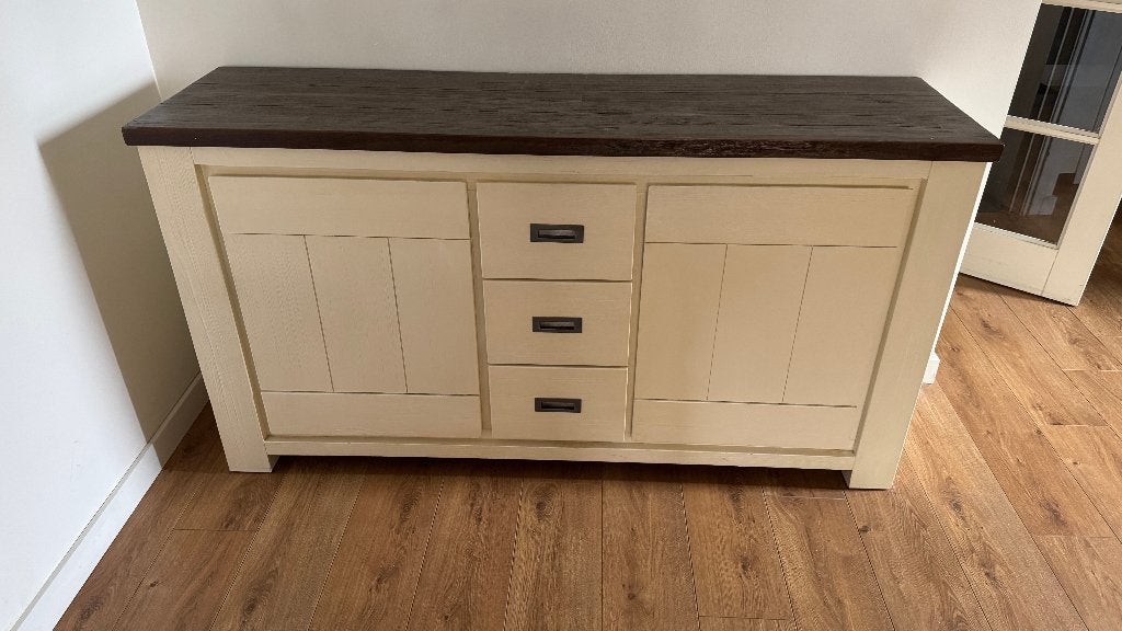 Wit dressoir, Ophalen, Gebruikt, Met deur(en), 150 tot 200 cm