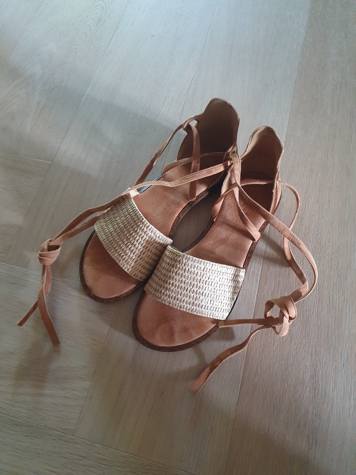 Nieuwe sandalen NOTRE-V maat 38, Kleding | Dames, Schoenen, Beige, Nieuw, NOTRE-V, Sandalen of Muiltjes