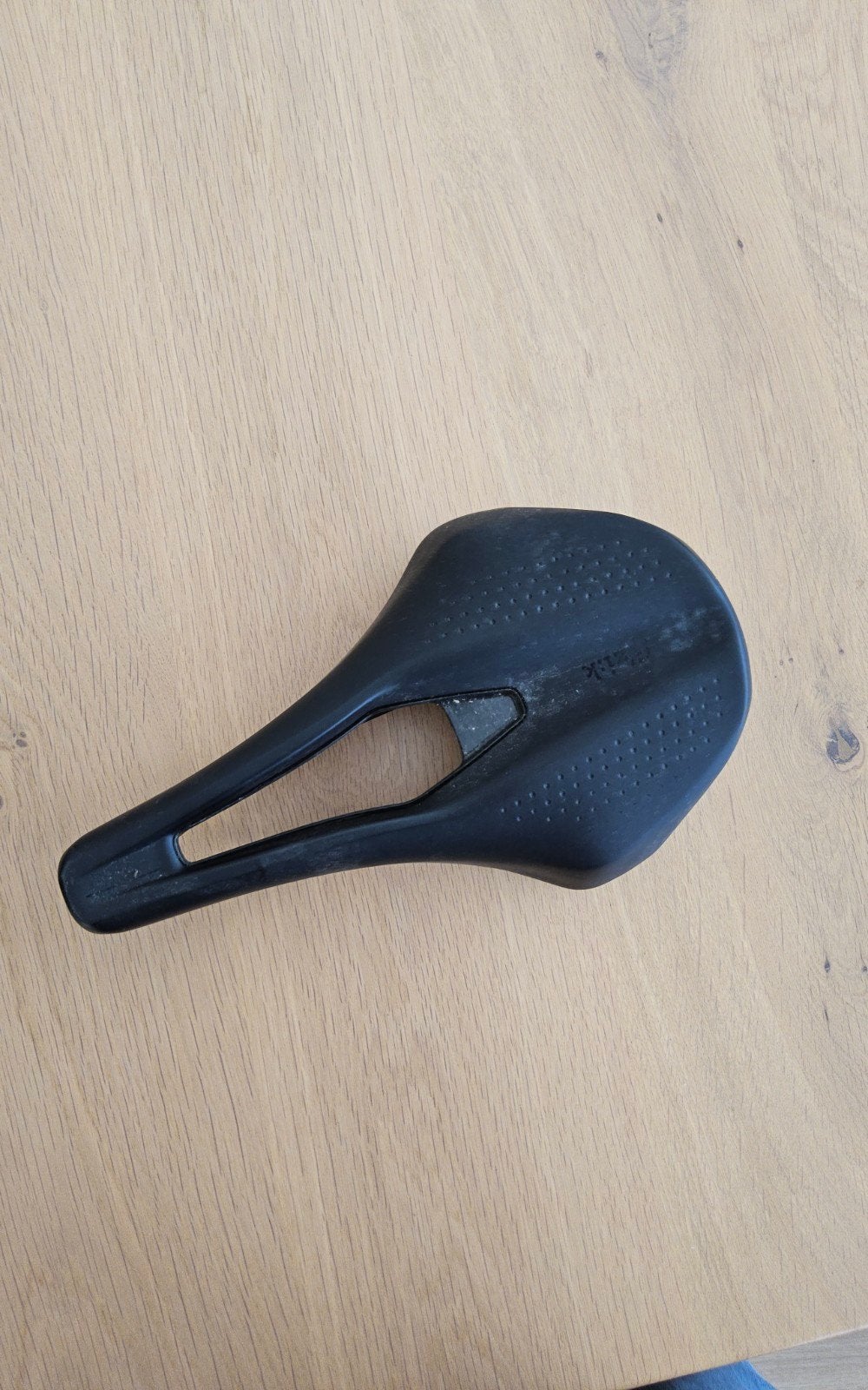 Fizik fietszadel - zo goed als nieuw, Fietsen en Brommers, Mountainbike, Kunststof, Ophalen of Verzenden, Zo goed als nieuw