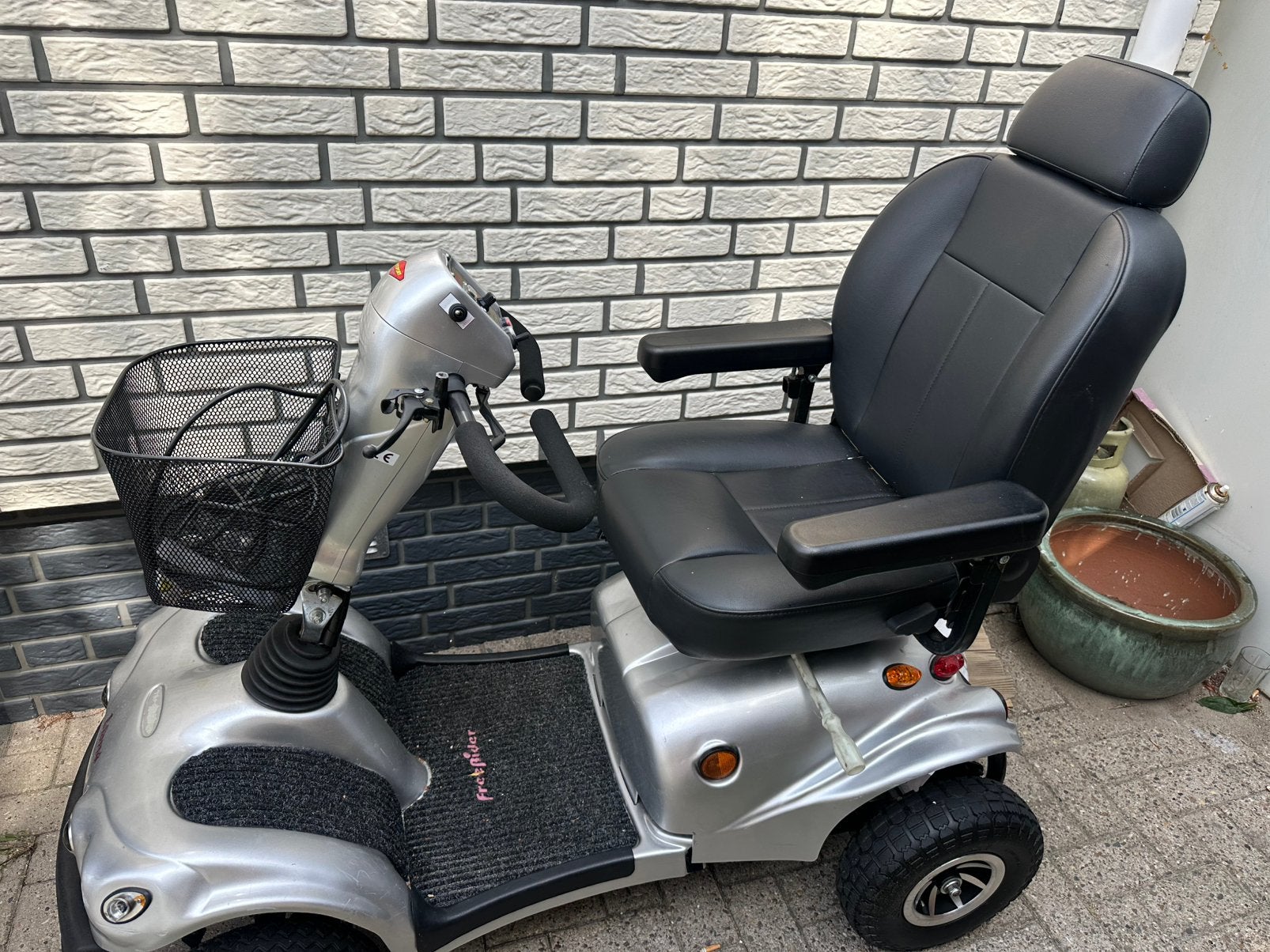 Scootmobiel Freerider lion 4, Diversen, Ophalen, Zo goed als nieuw, 16 km/u of meer, Mango