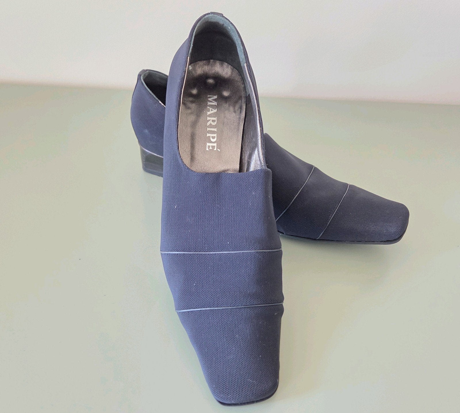 Maripé donkerblauwe pump maat 38, Pumps, Blauw, Ophalen of Verzenden, Maripe