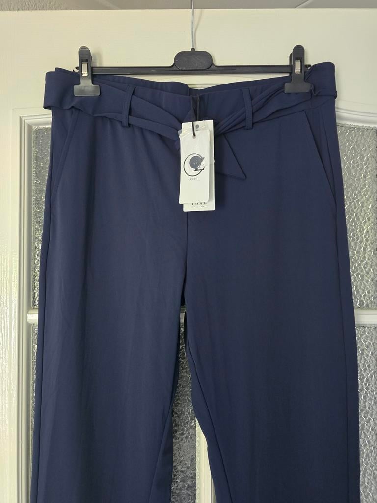 Nieuwe broek travel zoso xl donkerblauw, Kleding | Dames, Broeken en Pantalons, Blauw, Maat 46/48 (XL) of groter, Nieuw, Ophalen of Verzenden