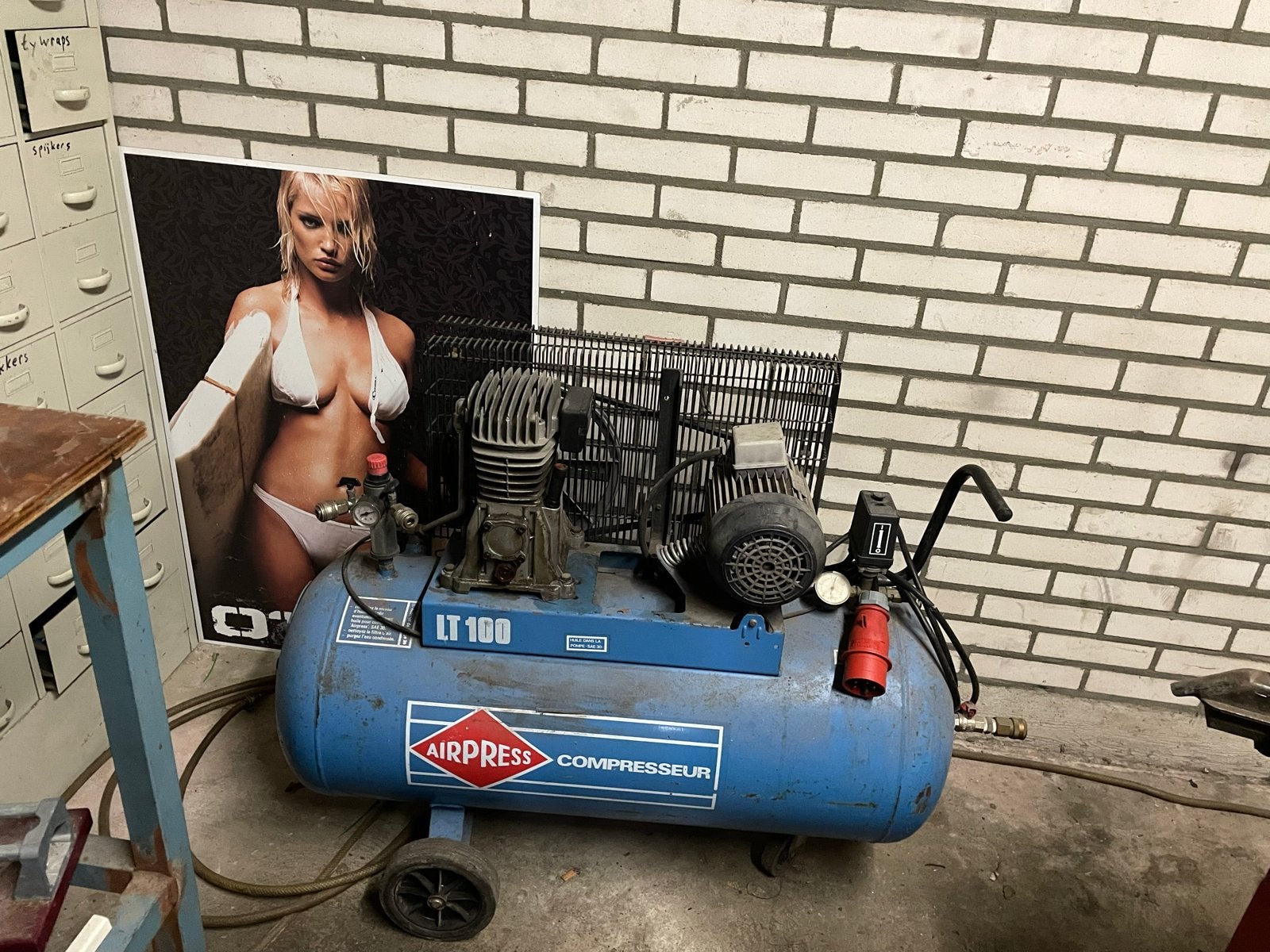 Airpress compressor 100 liter - LT 100, Gebruikt, Ophalen of Verzenden, 200 tot 400 liter/min, Mobiel