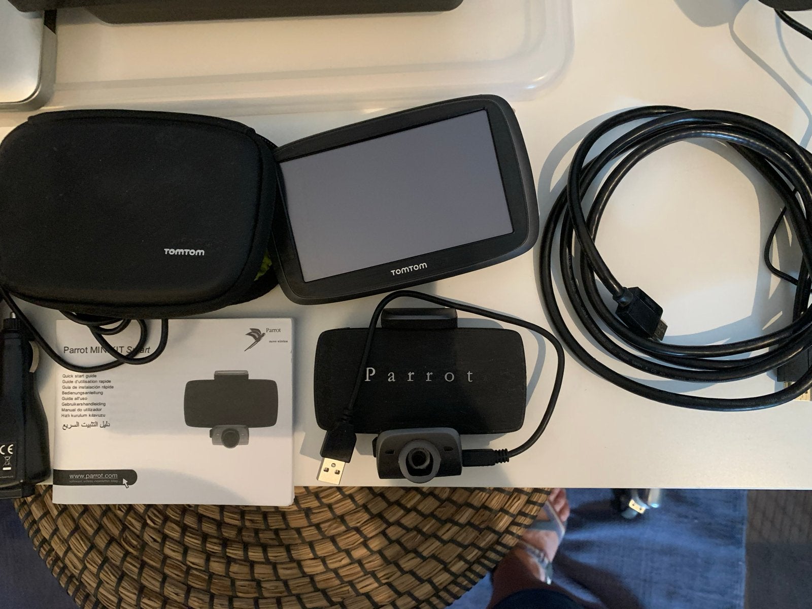 TomTom navigatie en Parrot carkit set, Ophalen, Gebruikt