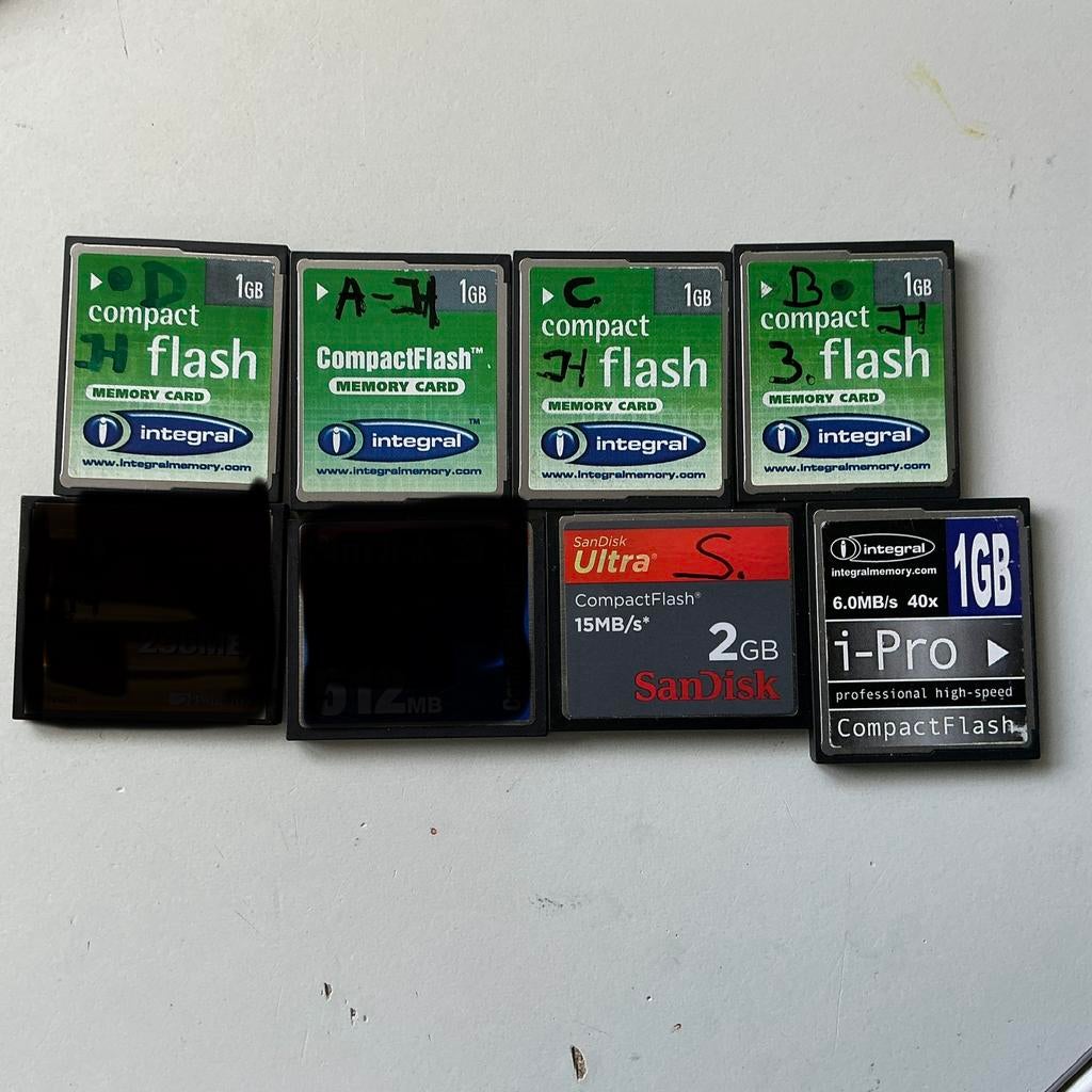 Diverse Compact Flash (CF) geheugenkaarten - Verschillende c, Gebruikt, Minder dan 2 GB, Ophalen of Verzenden, Fotocamera