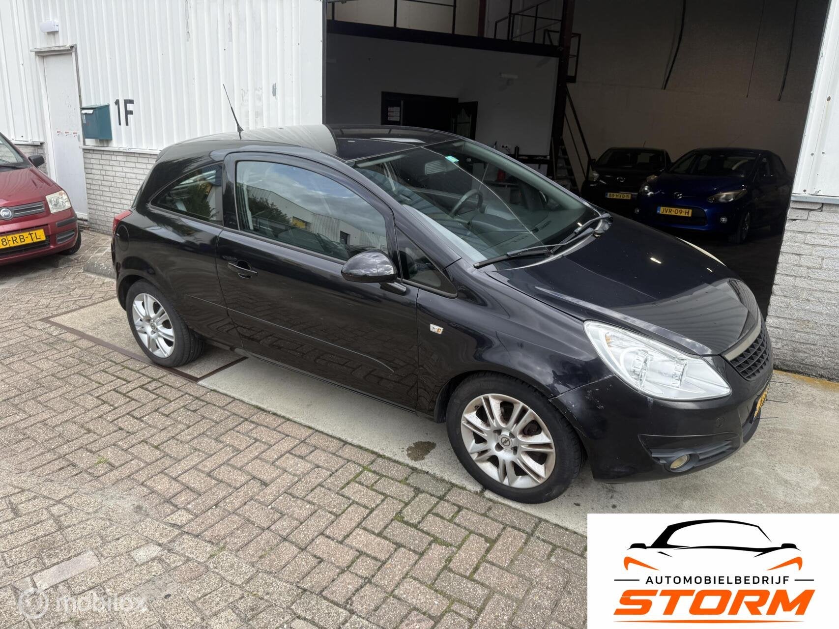 Opel Corsa 1.4-16V Sport, Voorwielaandrijving, Gebruikt, 4 cilinders, Zwart