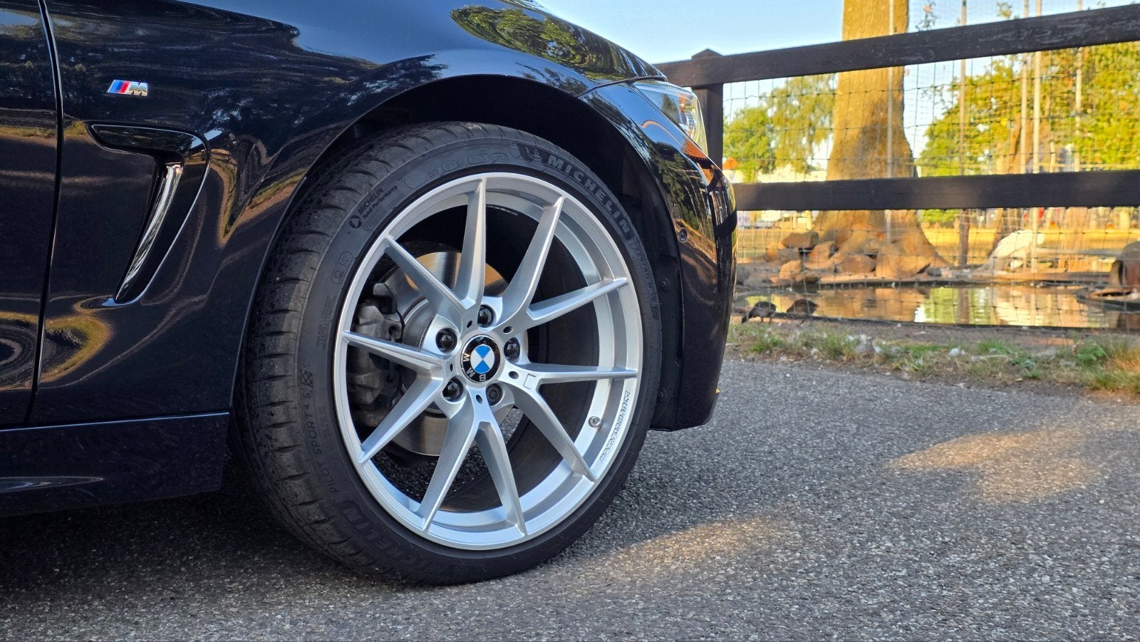 UNIEK!! 19 Inch Hyper Silver BMW M4 Velgen Style 763M NIEUW, Auto-onderdelen, Banden en Velgen, 255 mm, Velg(en), Nieuw, Personenwagen