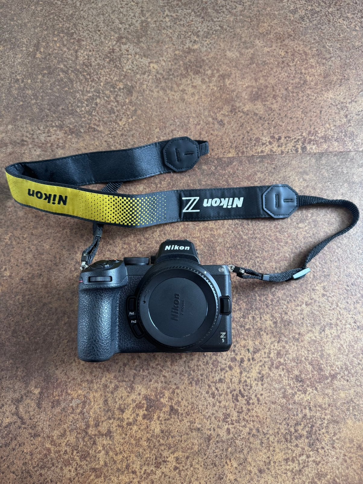 Nikon Z5 + NIKKOR Z 24-50mm – z.g.a.n. 2.629 clicks, Audio, Tv en Foto, Ingebouwde flitser, Ophalen of Verzenden, Zo goed als nieuw