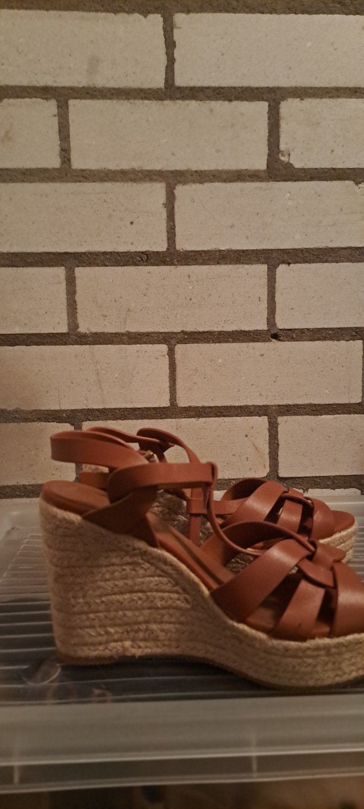 sleehak bruin weinig gedragen., Kleding | Dames, Schoenen, Ophalen of Verzenden, Zo goed als nieuw, Bruin