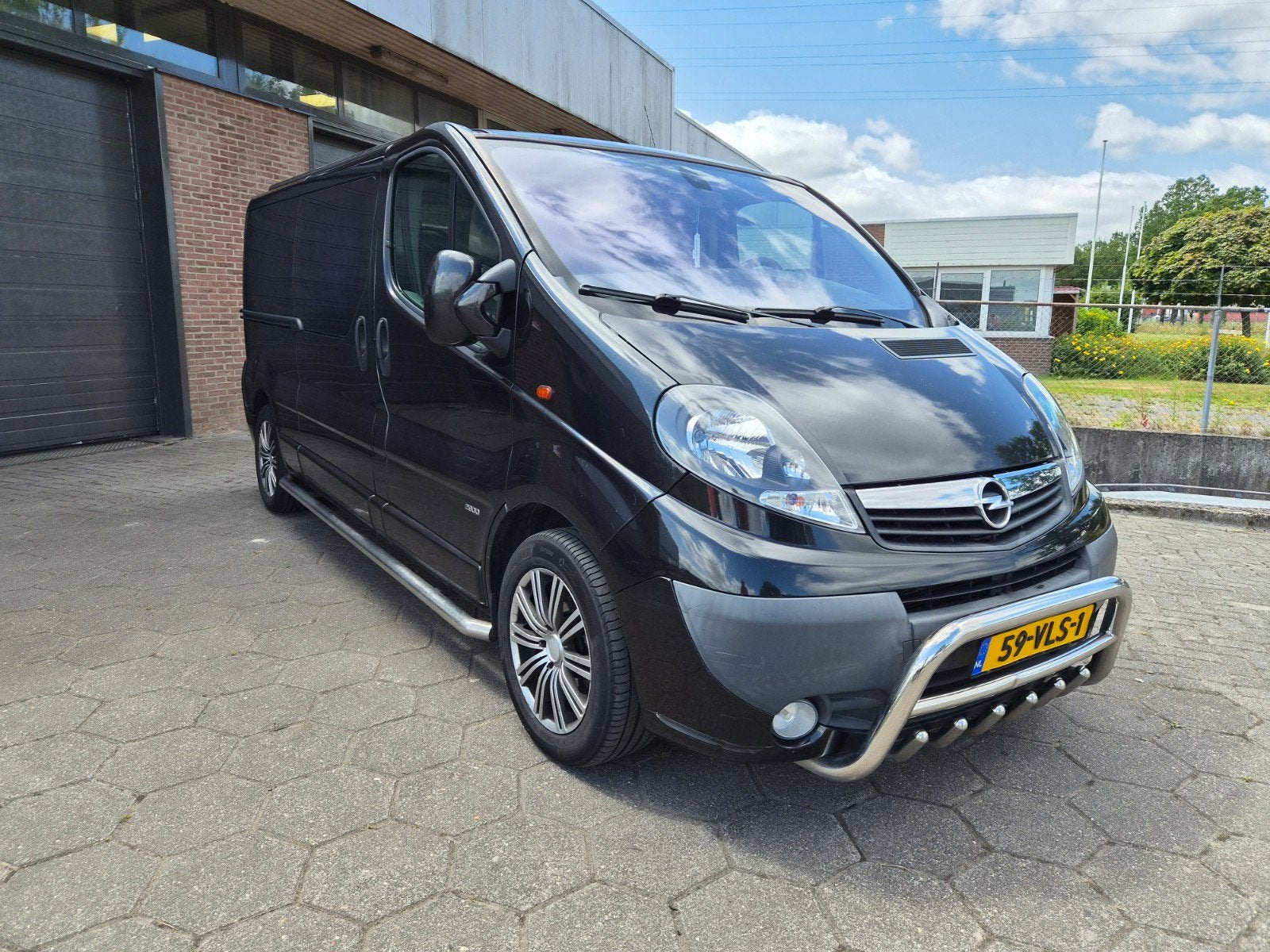 Opel Vivaro 2.5 Cdti 107KW DPF E4 2.9T 2008, 145 pk, Zwart, Zwart, Particulier