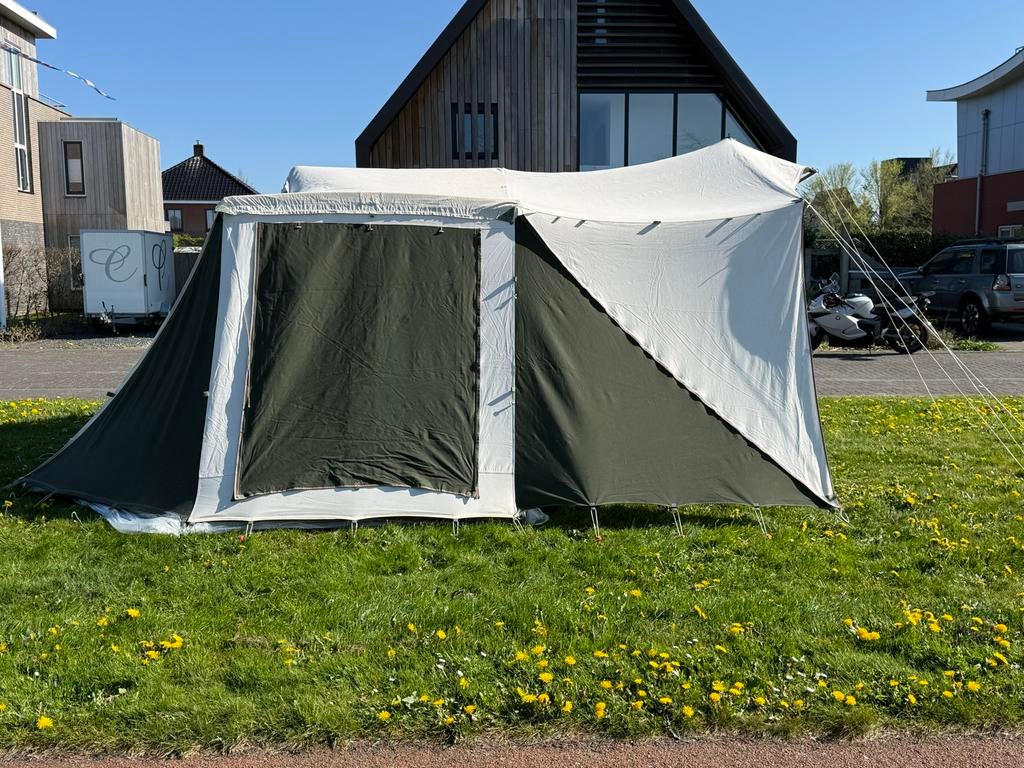 Holtkamper Cocoon XL Off-Road met kindertent en bermkeuken, Ophalen, Zo goed als nieuw