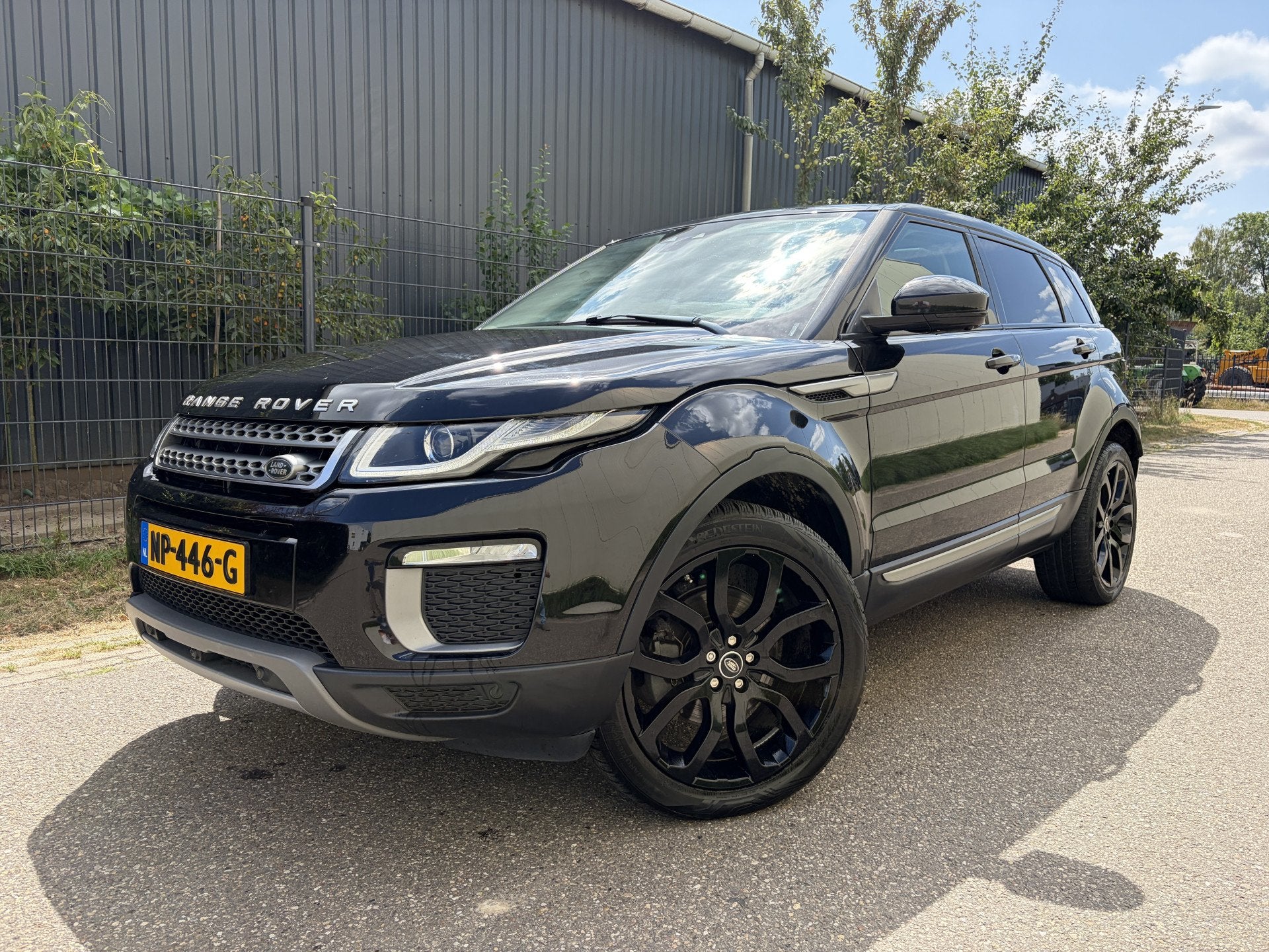 Land Rover Range Rover Evoque 2.0 TD4 SE / AUTOMAAT / PANORA, Auto's, Automaat, 1998 cc, Gebruikt, Euro 6