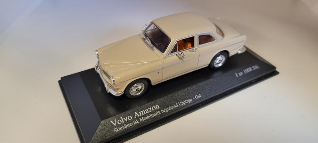 Minichamps 1966 Volvo 121 Amazon voor Skandinavisk treffen, Hobby en Vrije tijd, Modelauto's | 1:43, Ophalen of Verzenden, Zo goed als nieuw