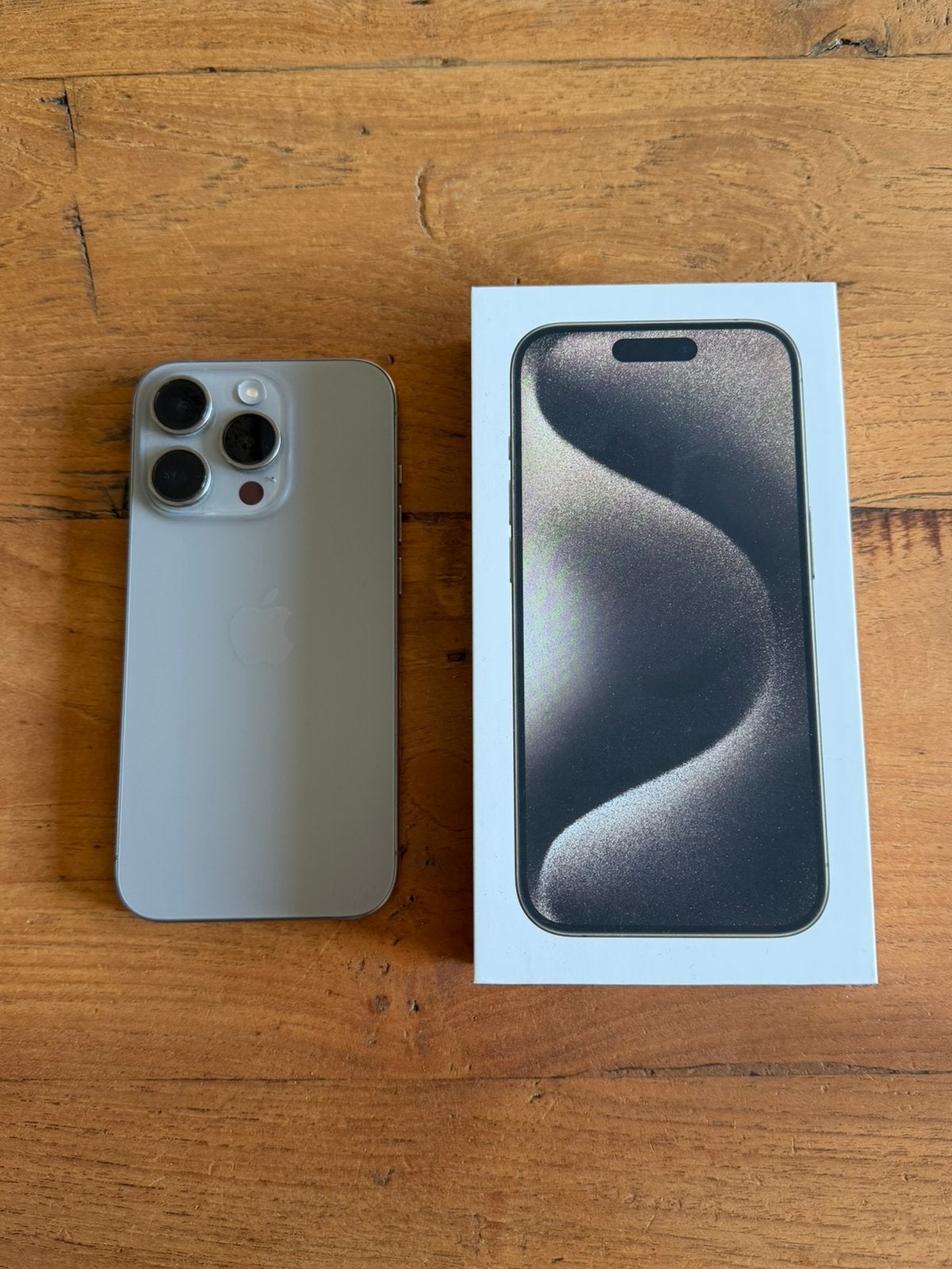 iPhone 15 Pro Natural Titanium 128 GB, Telecommunicatie, Mobiele telefoons | Apple iPhone, 88 %, Ophalen of Verzenden, Zonder simlock