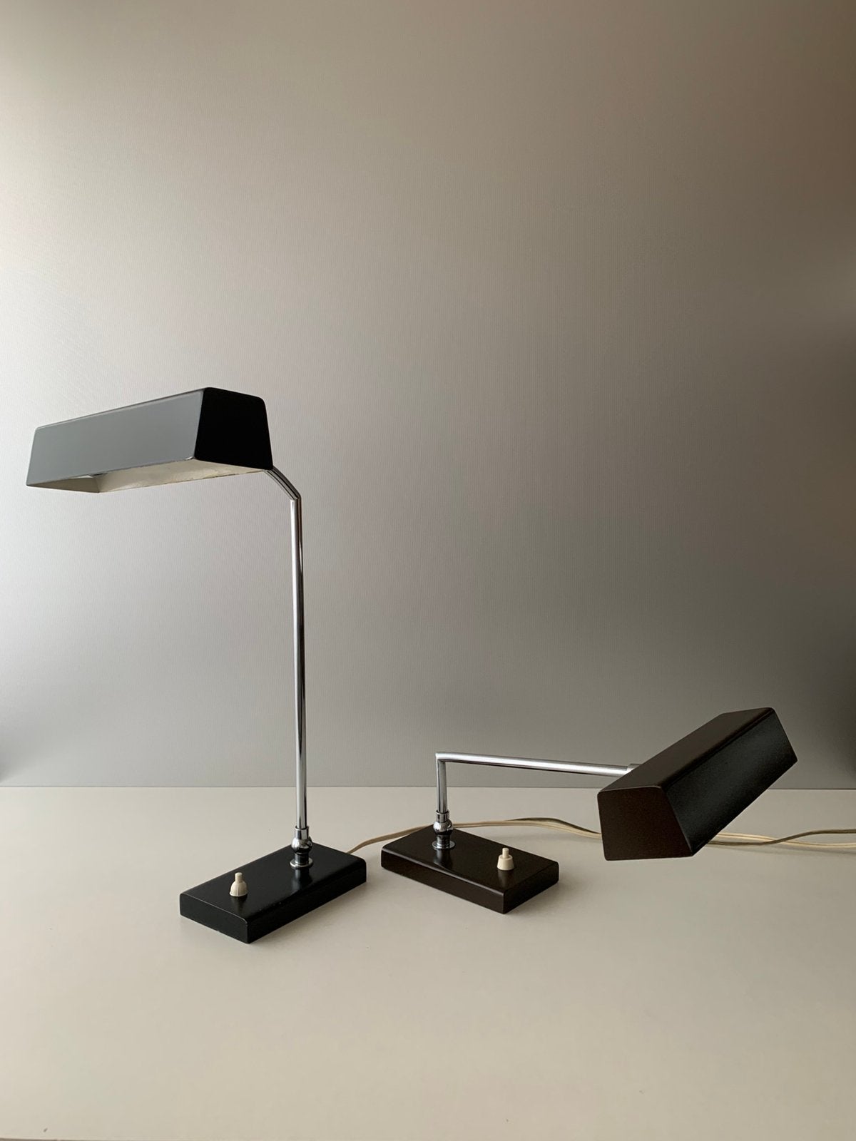 Heca Edam desk lamp cupboard lamp 60s silence of the lamps, Vintage, E14 (klein), Ophalen of Verzenden, Metaal