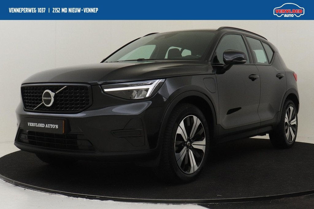 Volvo XC40 T4 PLUG-IN HYBRID PLUS DARK -HARMAN/KARDON|POWER-, Auto's, Stof, Euro 6, Zwart, Bedrijf