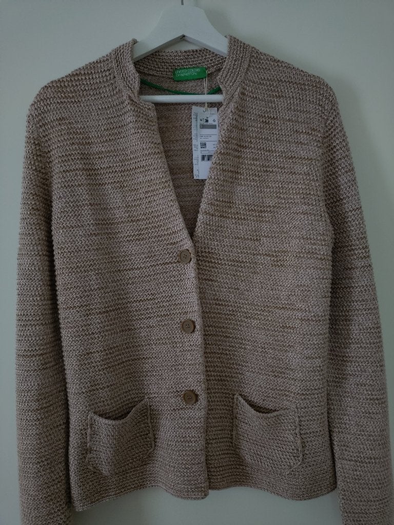 Te koop nieuw Benetton vest zand/taupe/lichtroze maat S, Benetton, Beige, Nieuw, Ophalen of Verzenden