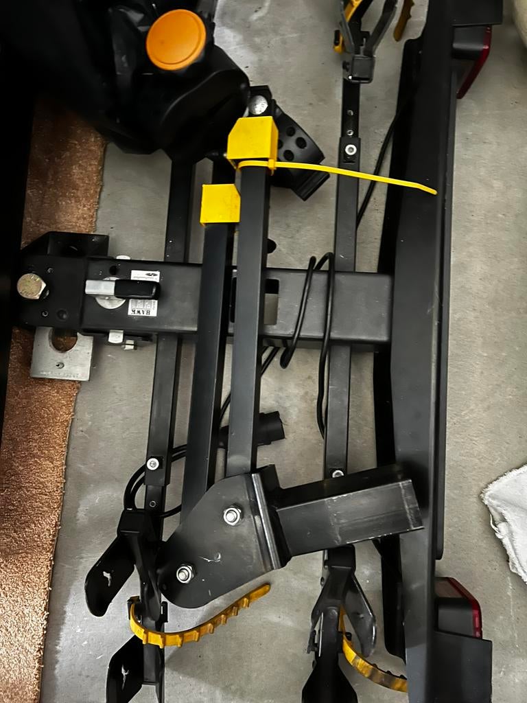 Te koop spinder hawk fietsendrager, Auto diversen, Fietsendragers, Gebruikt, Trekhaakdrager, 2 fietsen, Ophalen