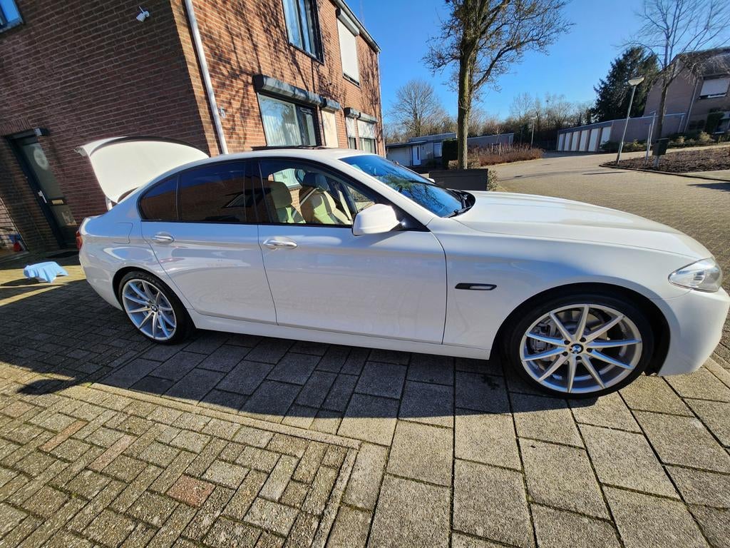 Bmw 528i, Te koop