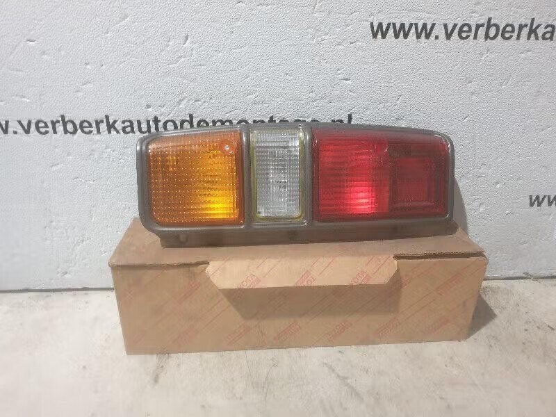 ACHTERLICHT RECHTS Toyota Lite-ace (M3.V) (81551-95701), Gebruikt, Kundenbetreuung@toyota.de, Ophalen of Verzenden, Toyota
