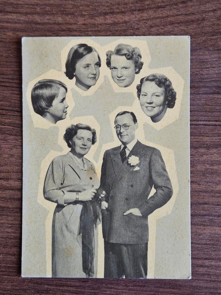Oude ansichtkaart Koninklijk Huis Juliana Bernhard, Ophalen of Verzenden, 1940 tot 1960, Ongelopen, Sterren en Beroemdheden