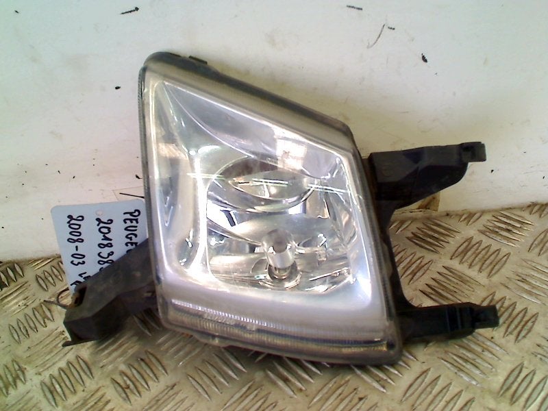 Mistlamp Links Voor Peugeot 407 SW (6E) (2005-08/2010-12), Kontakt-peugeot@peugeot.com, Gebruikt, Peugeot Deutschland GmbH, Bahnhofsplatz, Rüsselsheim 65423, , Duitsland