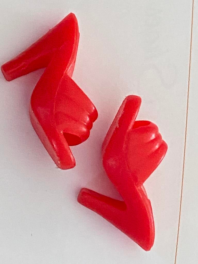 Vintage Barbie Superstar nieuwe schoenen China Mattel, Verzamelen, Poppen, Ophalen of Verzenden, Zo goed als nieuw