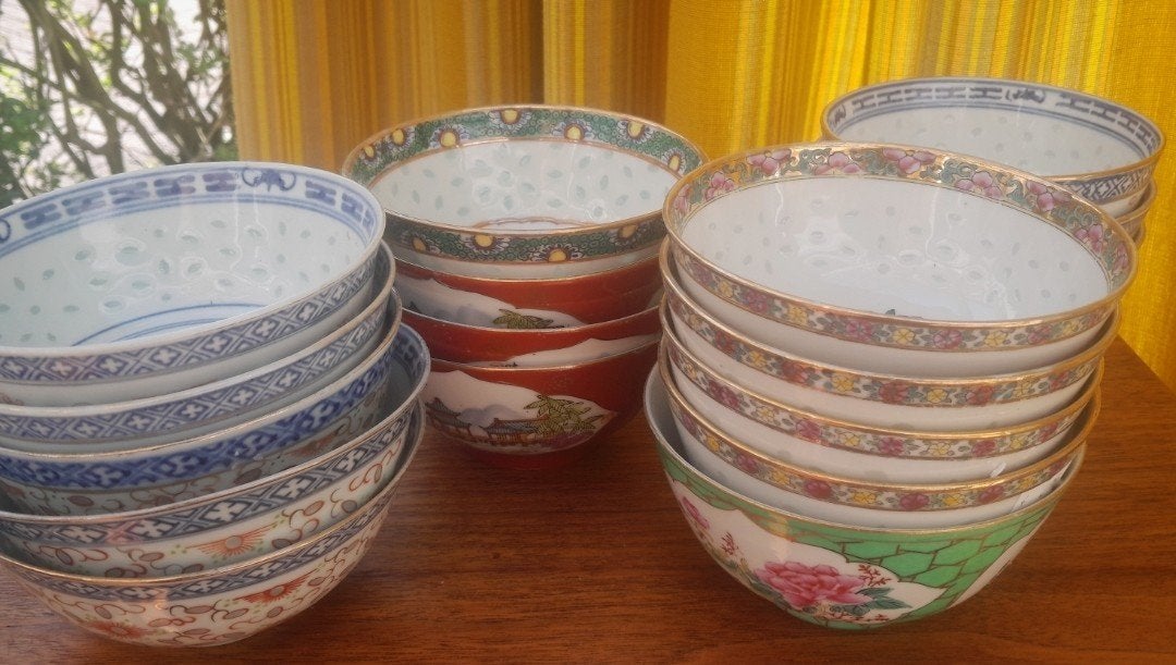 Set van 18 Chinese rijstkommen en lepels, Antiek en Kunst, Ophalen of Verzenden