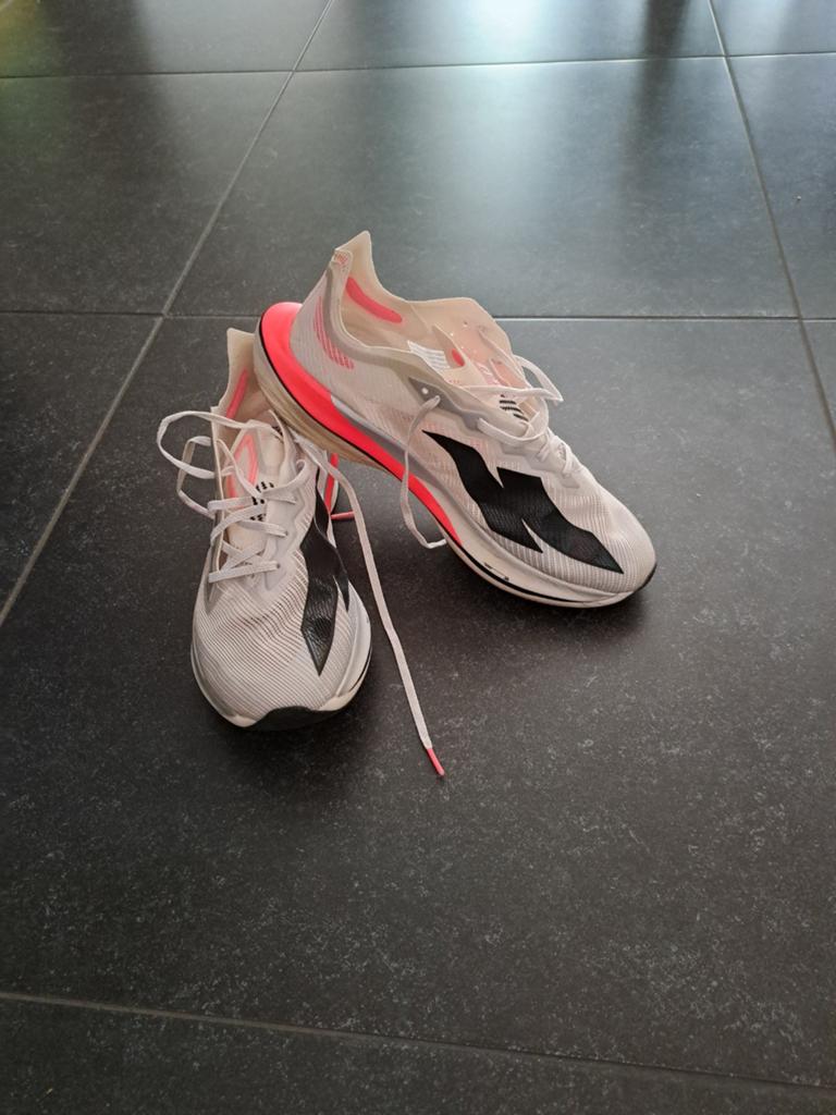 Kiprun Carbon schoen 30km op gelopen, Sport en Fitness, Loopsport en Atletiek, Overige merken, Hardloopschoenen, Ophalen of Verzenden