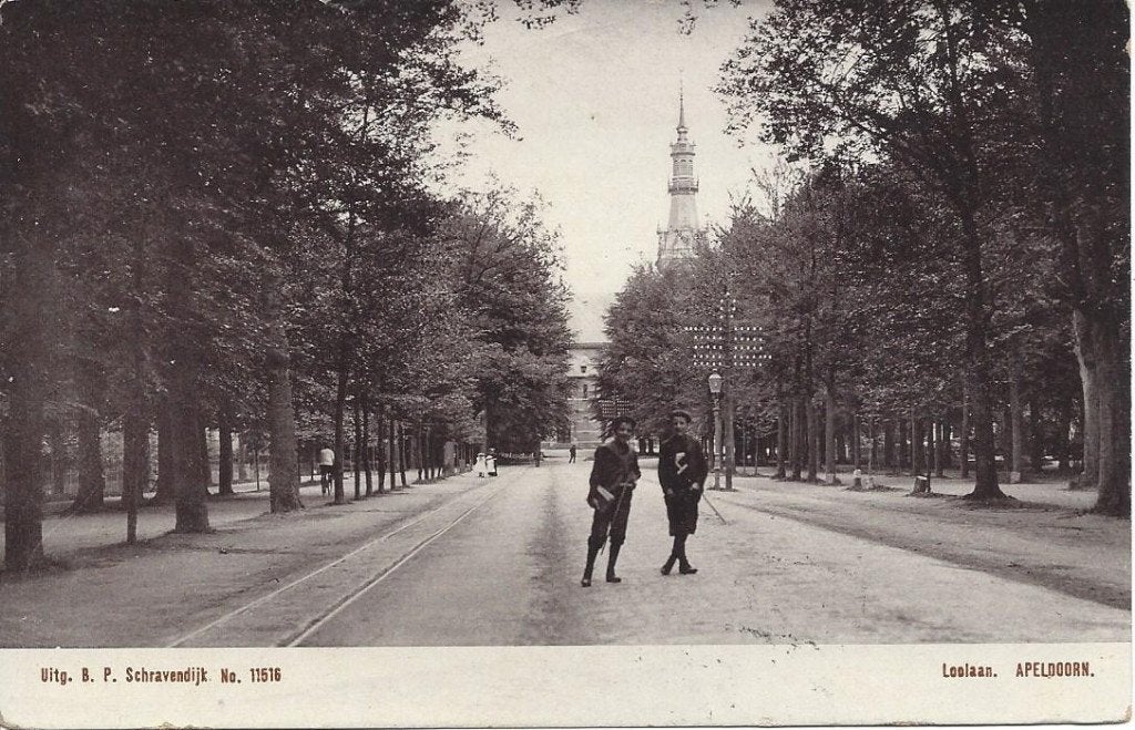 Apeldoorn (Gld.) Loolaan, Volk, Spoorrails, gelopen 1907, Ophalen of Verzenden, Voor 1920, Gelopen, Gelderland