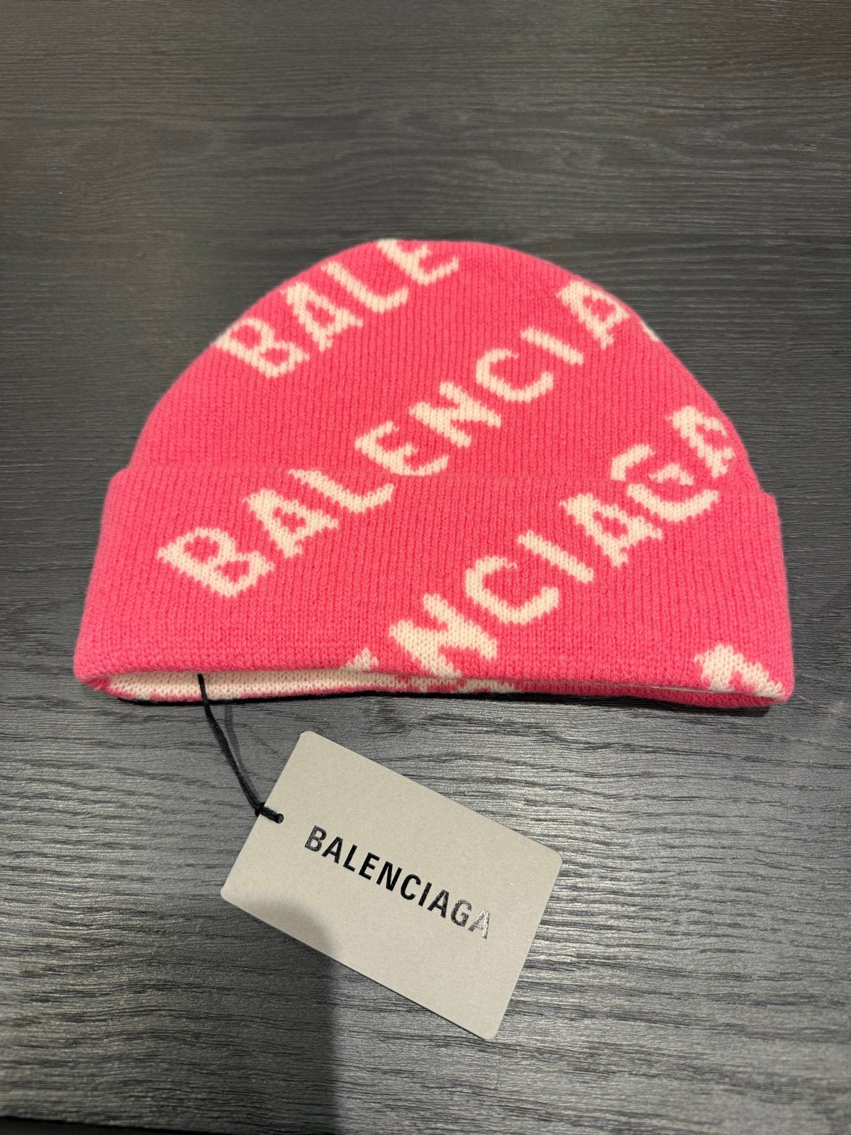 Balenciaga Roze Beanie - Nieuw met kaartjes, Kleding | Dames, Ophalen of Verzenden, Nieuw, One size fits all, Hoed