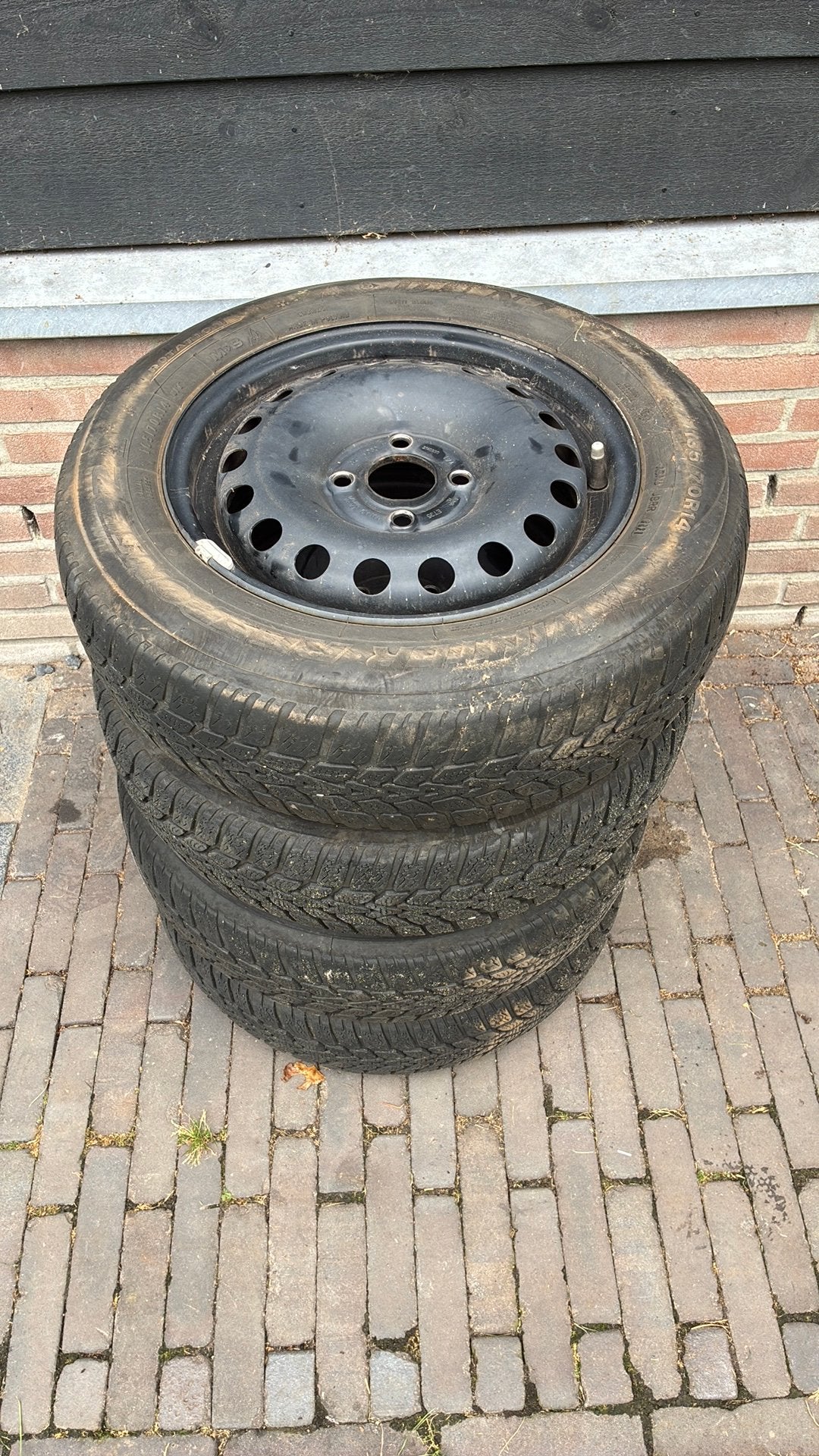 DUNLOP Winterbanden M+S 165/70-14, Auto-onderdelen, Banden en Velgen, Ophalen, 14 inch, Gebruikt, 175 mm