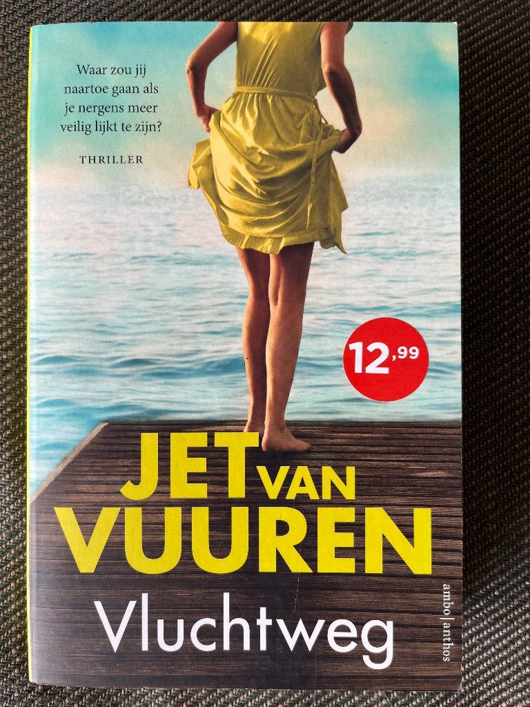 Jet van Vuuren - Vluchtweg. (2021), Boeken, Thrillers, Zo goed als nieuw, Ophalen of Verzenden