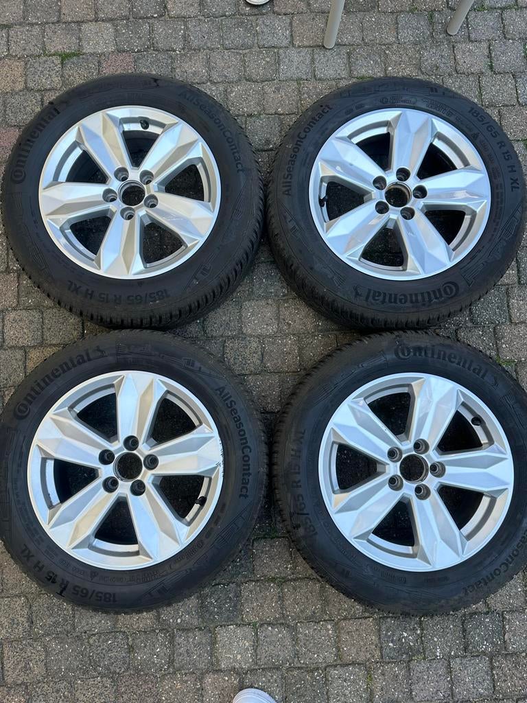 Audi A1 all season 185/65 R15 met velgen, Ophalen, Gebruikt