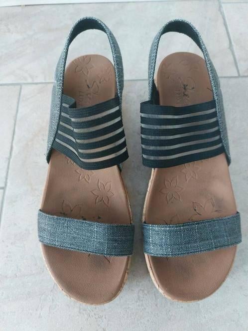 Grijze Skechers sandalen maat 38, Skechers, Zo goed als nieuw, Grijs, Sandalen of Muiltjes