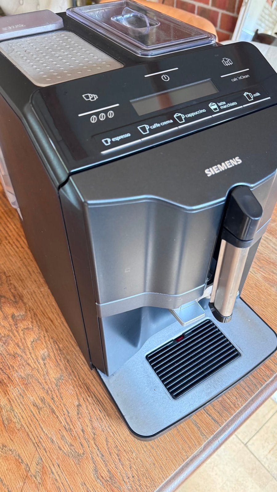 Siemens EQ.3 S300 Volautomatische Espressomachine, Afneembaar waterreservoir, Espresso apparaat, Zo goed als nieuw, 4 tot 10 kopjes