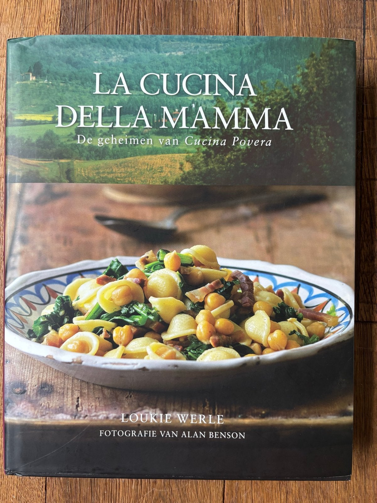 La Cucina della Mamma - De geheimen van Cucina Povera, Boeken, Ophalen of Verzenden, Zo goed als nieuw, Italië, Voorgerechten en Soepen