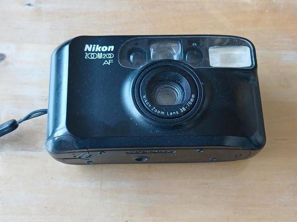 Nikon Zoom 200 AF Kleinbeeldcamera, Ophalen of Verzenden, Gebruikt, Compact, Nikon