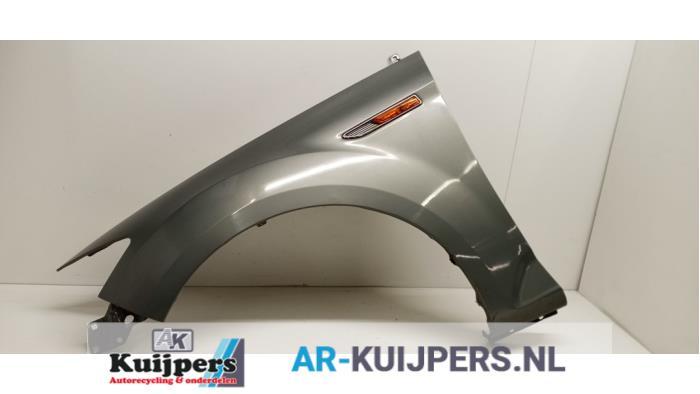 Scherm links-voor van een Ford Mondeo (8CNE), Gebruikt, -, -, Ford