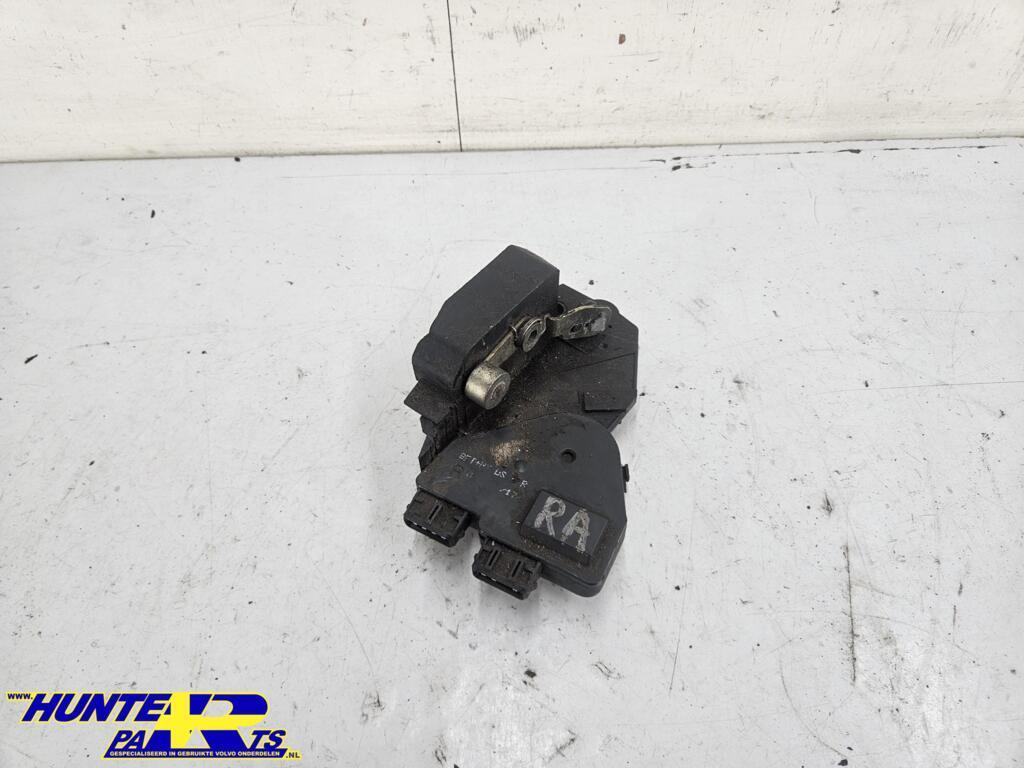 Deurslot mechaniek RA Volvo V70/S70 I ('97-'00) 9203914, Auto-onderdelen, Gebruikt, Ophalen of Verzenden, Volvo, Volvo