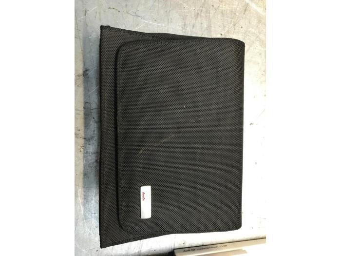 Instructie Boekje van een Audi Q7, Ophalen of Verzenden, 3 maanden garantie, Gebruikt, Audi