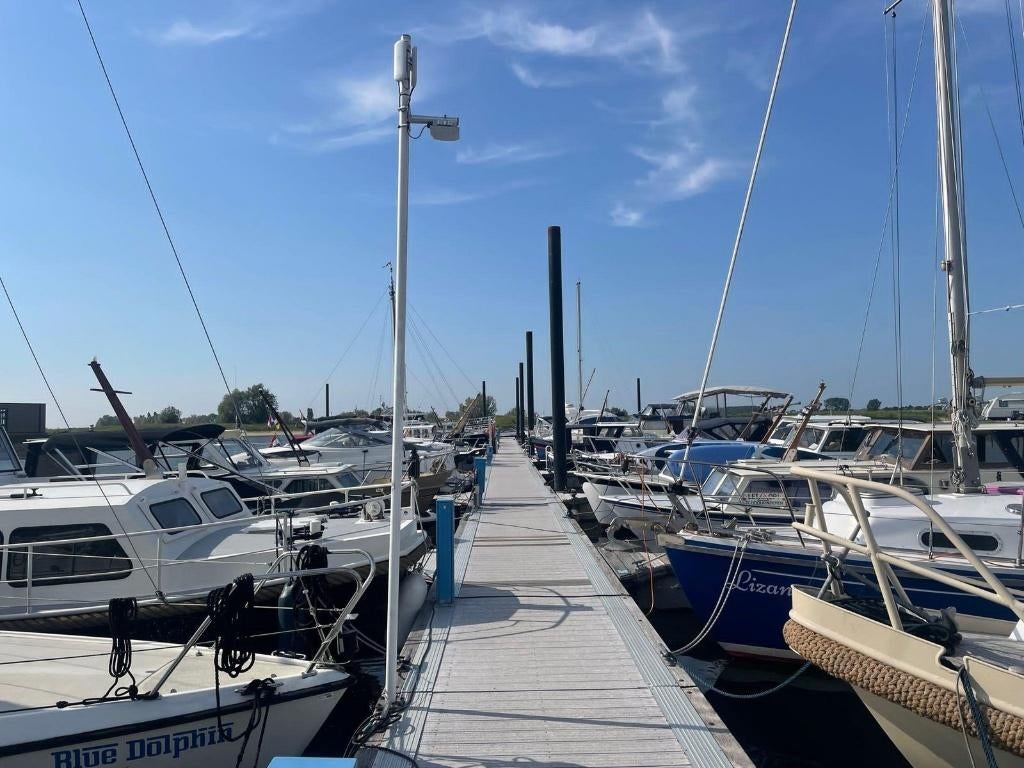 Vrije ligplaatsen beschikbaar voor seizoen 2026 haven Maurik, Watersport en Boten, Herfst, Buiten