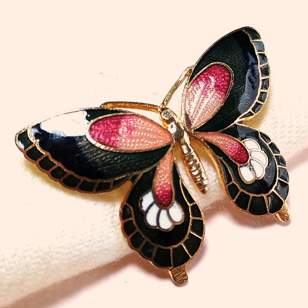 Vintage broche email cloisonné zwarte vlinder roze jaren '80, Overige materialen, 4 tot 7 cm, Gebruikt, Verzenden