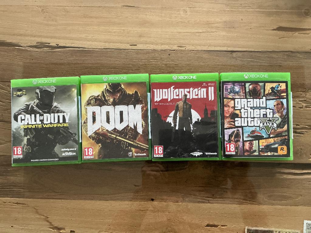 x box one - 4 spellen in 1 koop (gta5/cod/doom/wol, Vanaf 18 jaar, Shooter, 1 speler, Ophalen of Verzenden