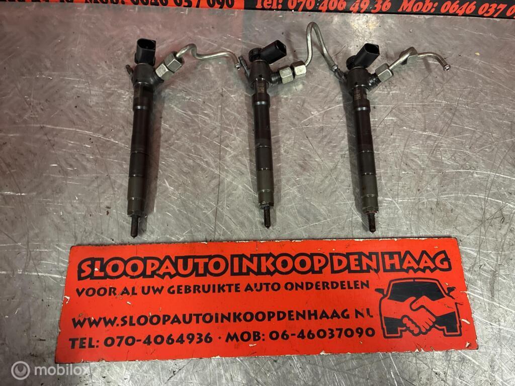 VW Polo 6R 6C ('09-'14) 1.4 TDI Verstuiver | 04B130277J, Gebruikt, Volkswagen, Ophalen of Verzenden, Volkswagen