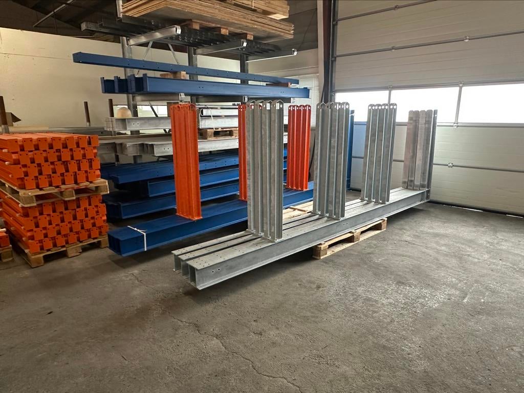 Draagarmstelling Nieuw 3.5M Hoog, Ophalen of Verzenden
