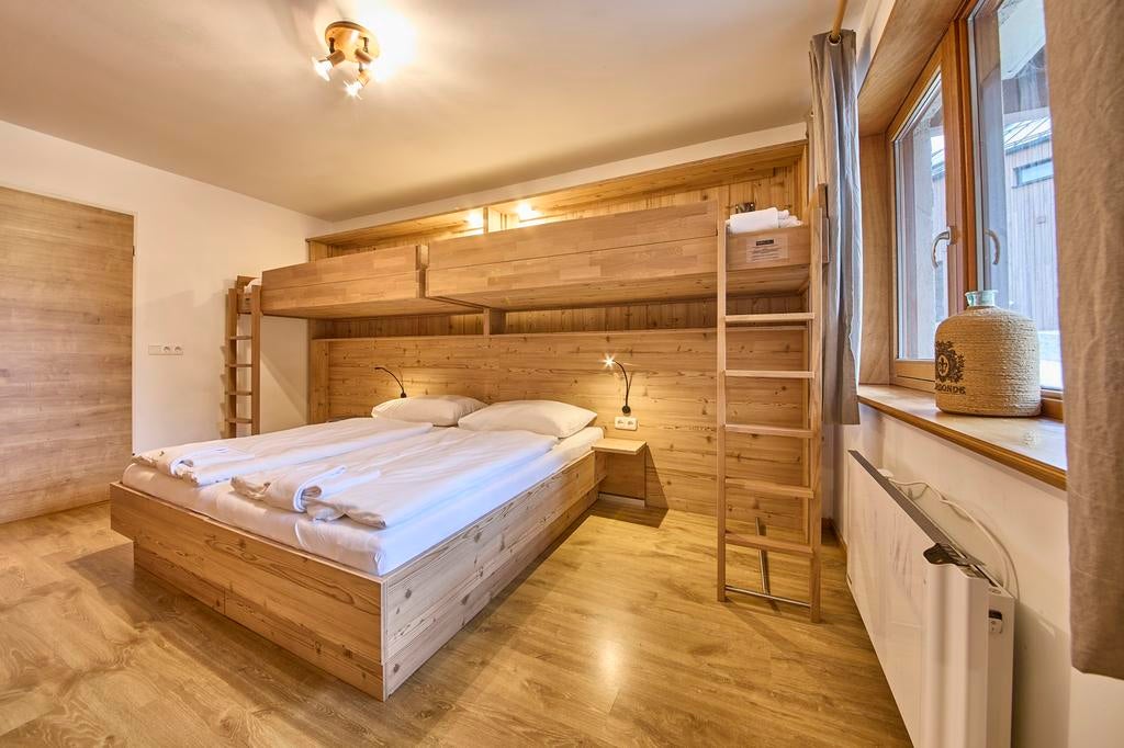 grote accommodaties aan de piste / Saalbach