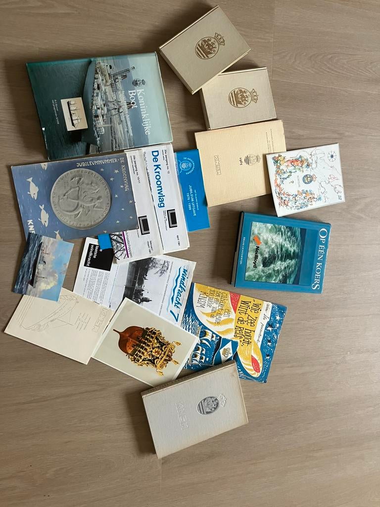 KNSM boeken, kaarten ed, Verzamelen, Scheepvaart, Ophalen, Gebruikt, Boek of Tijdschrift