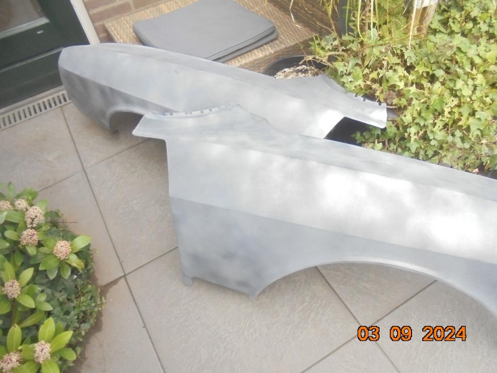 rechterspatbord alfa bertone 105, Auto-onderdelen, Carrosserie en Plaatwerk, Ophalen, Voor, Alfa Romeo, Spatbord