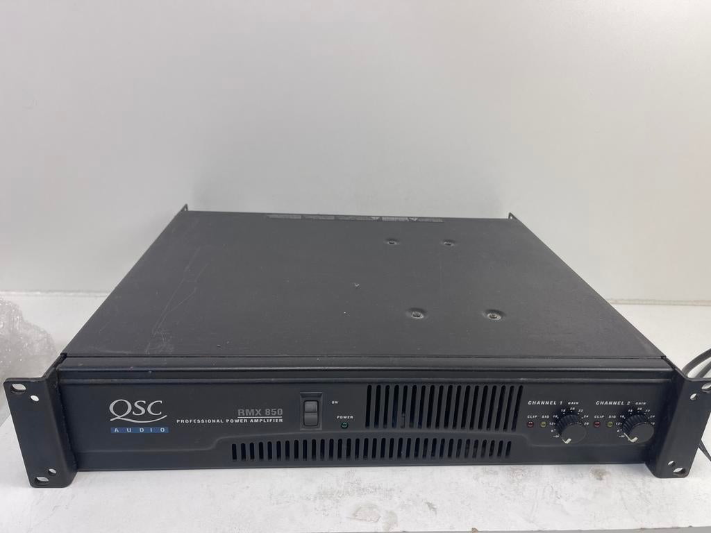 QSC Eindversterker RMX-850 2x 430Watt Norm€809,57 nu €170,00, Ophalen, Zo goed als nieuw, 500 tot 1000 watt, P.A.